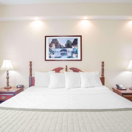Comfort Inn Мартинсвилл Экстерьер фото