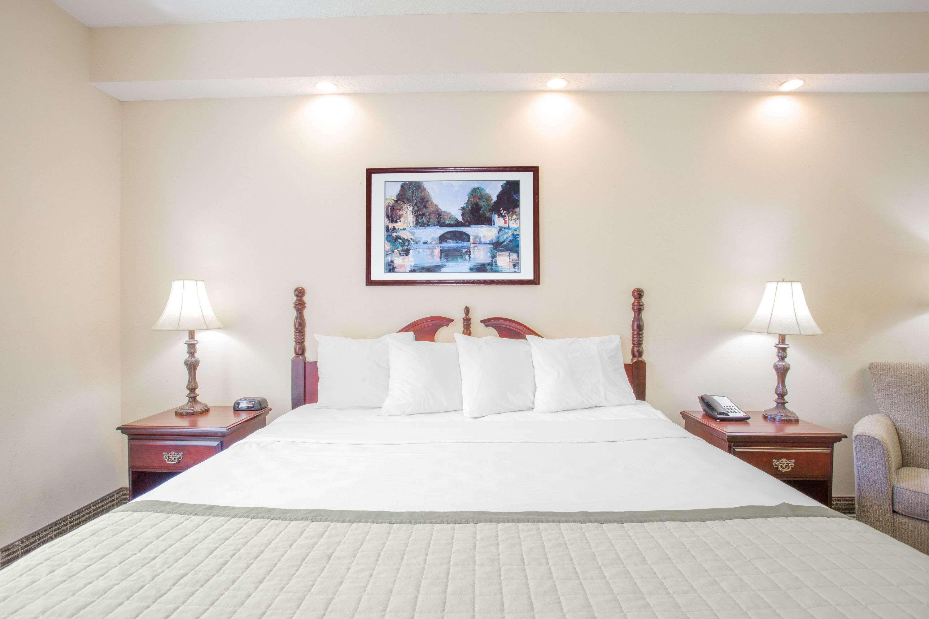Comfort Inn Мартинсвилл Экстерьер фото